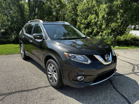 2015 Nissan Rogue for sale at Greystone Auto Group in Grand Rapids MI