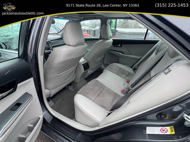 2012 Toyota Camry Hybrid LE