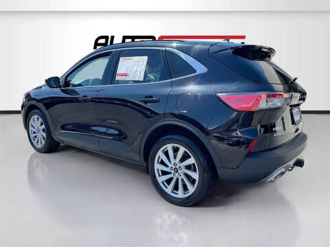 2022 Ford Escape Titanium