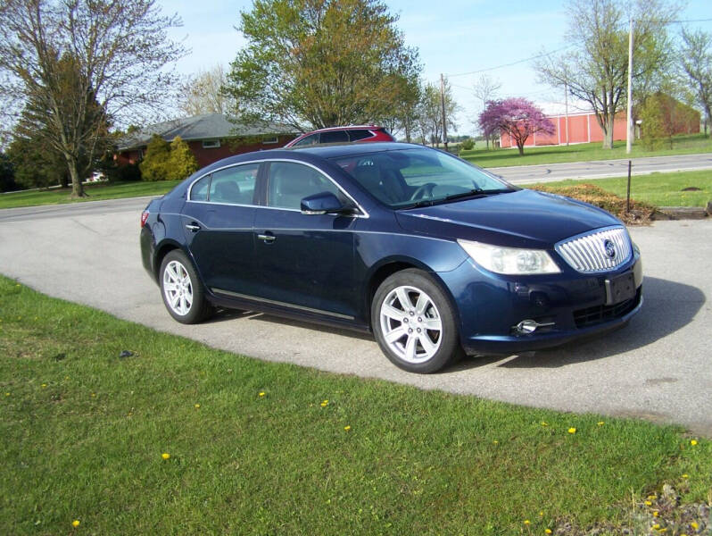 2010 Buick LaCrosse null photo 2