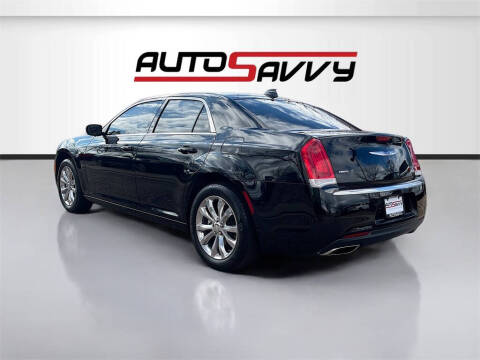 2022 Chrysler 300 Touring