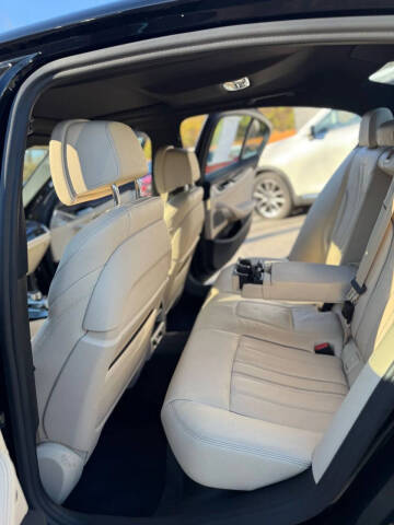 2017 BMW 5 Series 530i