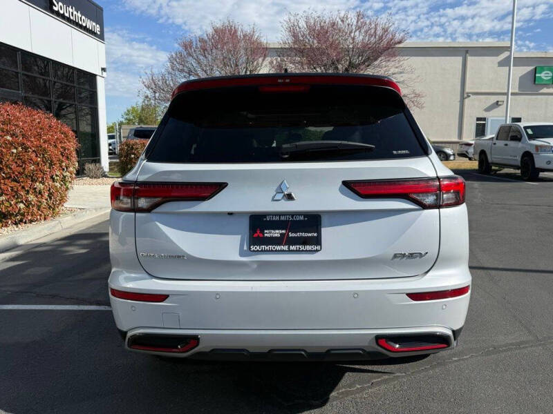 2024 Mitsubishi Outlander PHEV
