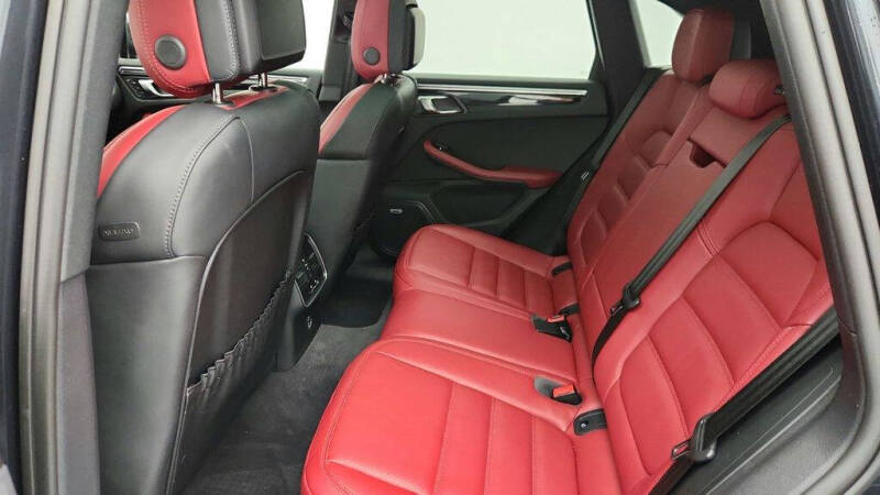 2023 Porsche Macan S