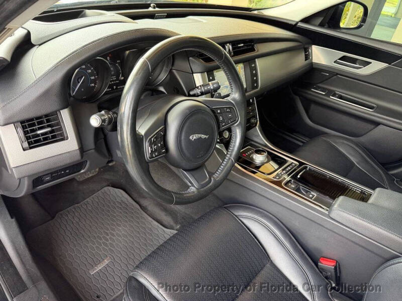 2016 Jaguar XF 35t Prestige