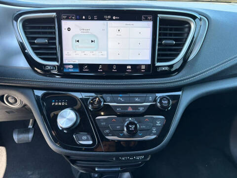 2023 Chrysler Pacifica Touring