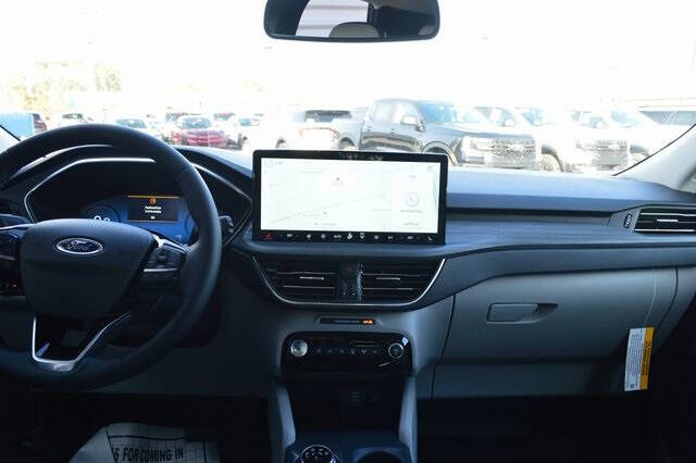 2026 Ford Escape Platinum