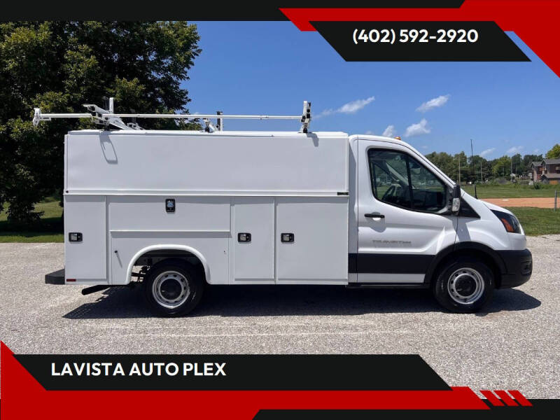 2020 Ford Transit Cutaway Base's photo