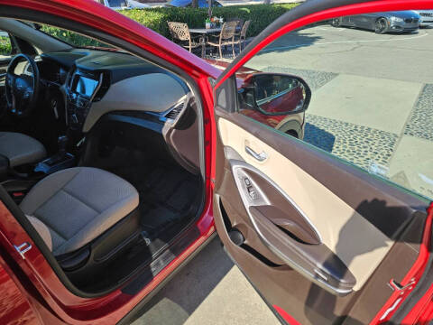 2018 Hyundai Santa Fe SE