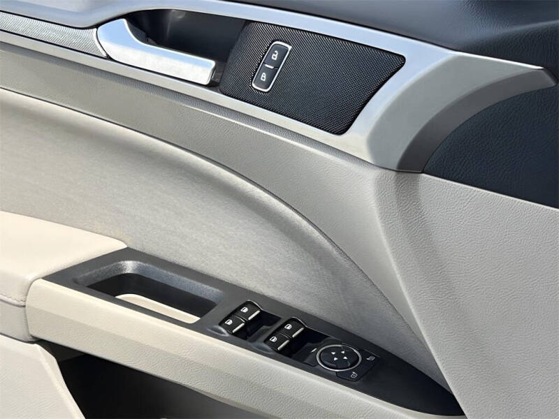 2018 Ford Fusion Hybrid SE