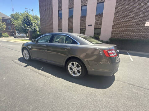 2015 Ford Taurus SEL