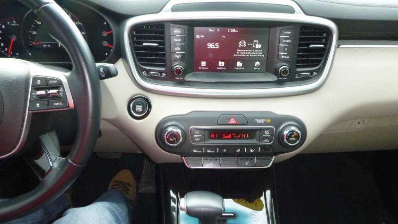 2020 Kia Sorento EX V6