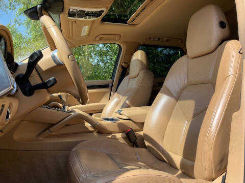 2014 Porsche Cayenne Platinum