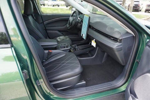 2025 Ford Mustang Mach-E Select