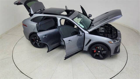 2022 Jaguar F-PACE SVR