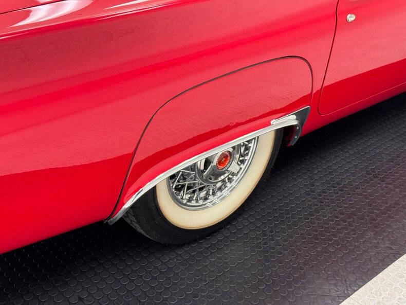 1957 Ford Thunderbird