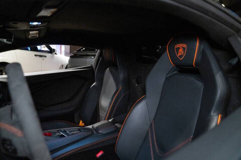 2024 Lamborghini Revuelto