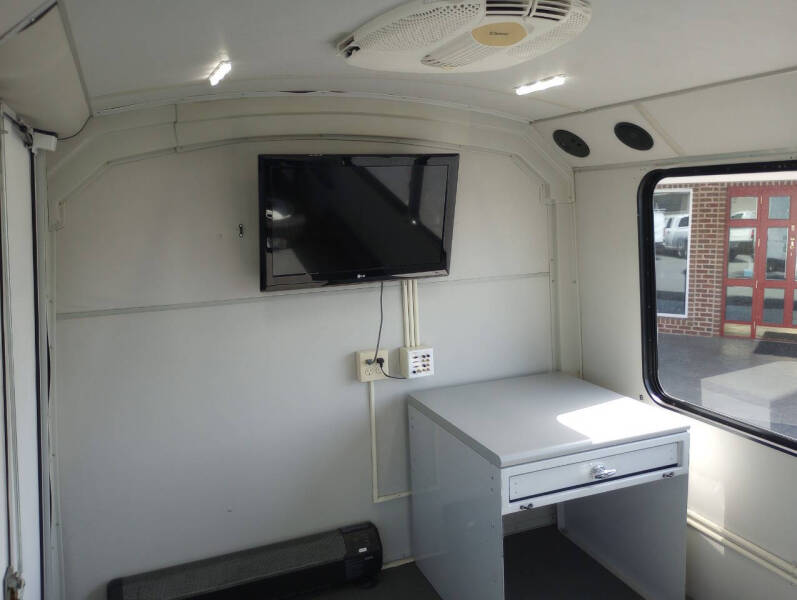 2014 Freightliner M2 106
