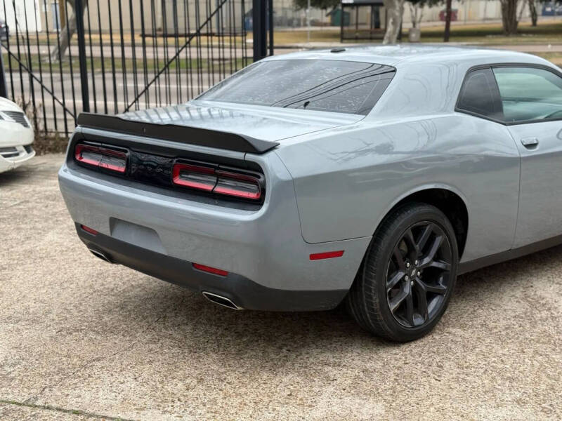 2021 Dodge Challenger SXT