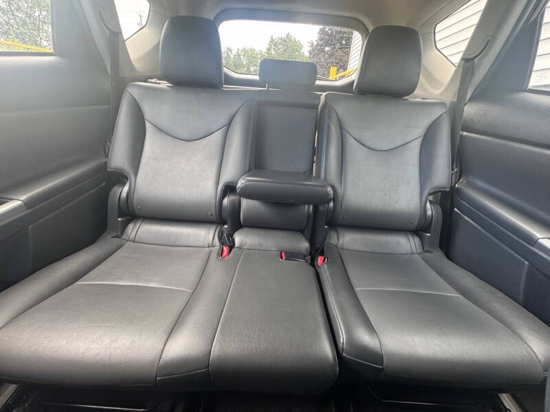 2012 Toyota Prius v Five