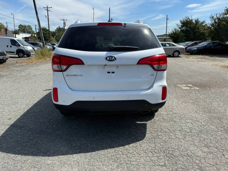 2015 Kia Sorento LX