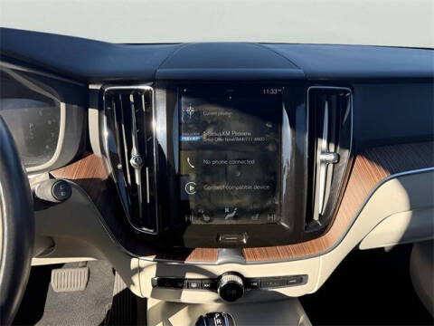 2021 Volvo XC60 T5 Momentum