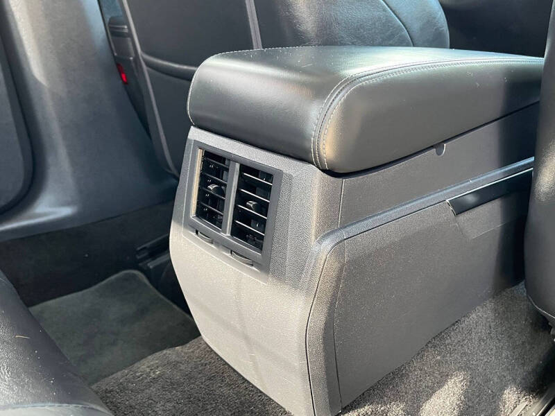 2009 Chrysler 300 SRT-8