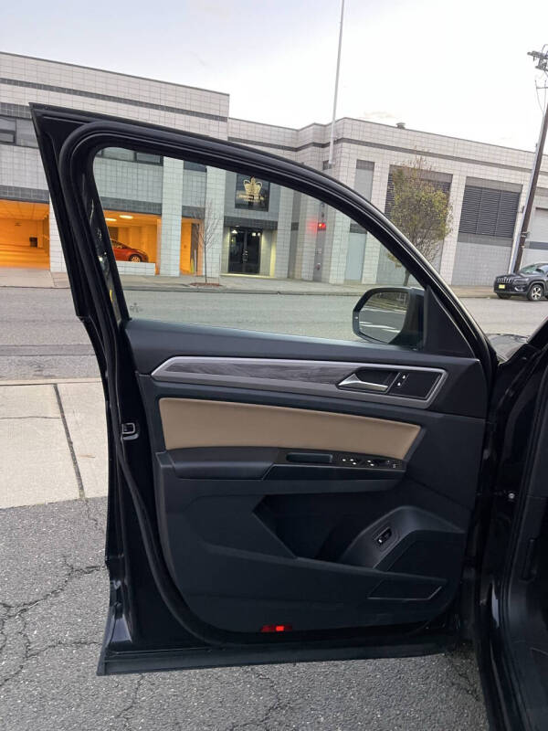 2020 Volkswagen Atlas Cross Sport V6 SE 4Motion