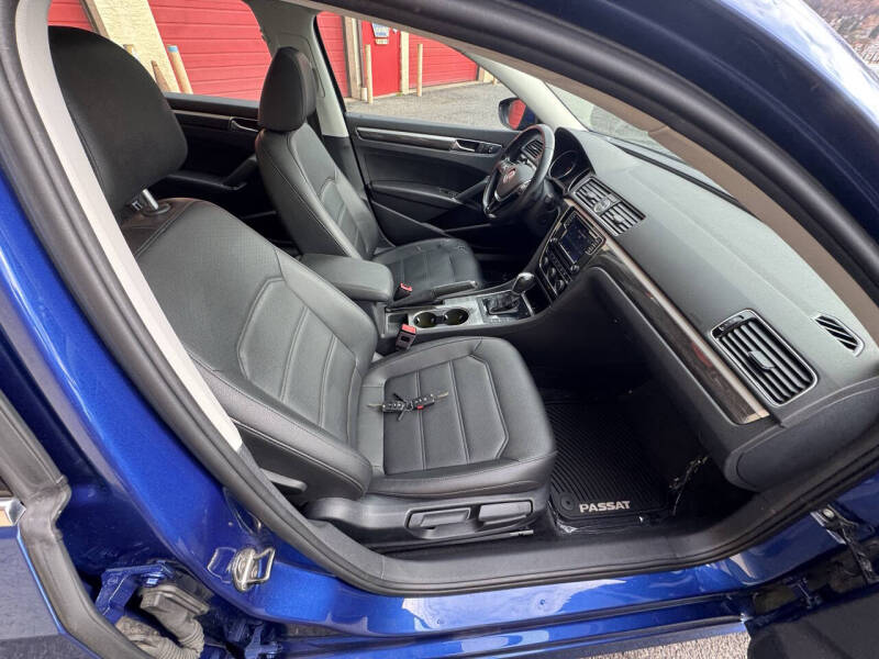 2017 Volkswagen Passat 1.8T SE