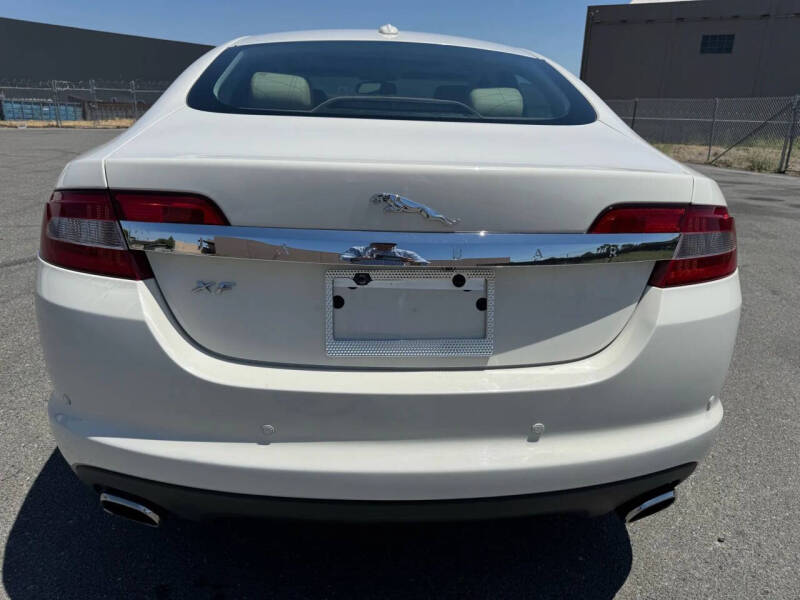 2009 Jaguar XF Luxury