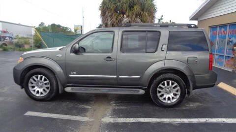 2008 Nissan Pathfinder LE V8