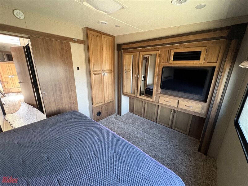 2019 Coachmen RV Chaparral