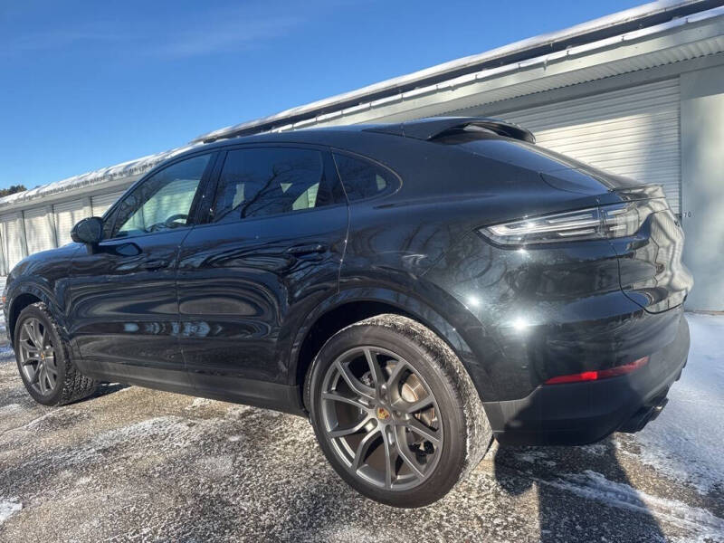 2023 Porsche Cayenne Coupe Platinum Edition
