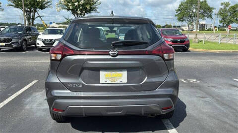 2023 Nissan Kicks S