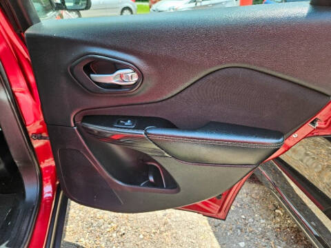 2014 Jeep Cherokee Sport