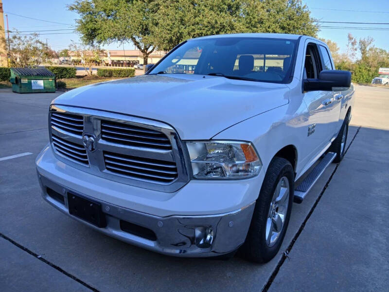 2017 RAM 1500 SLT