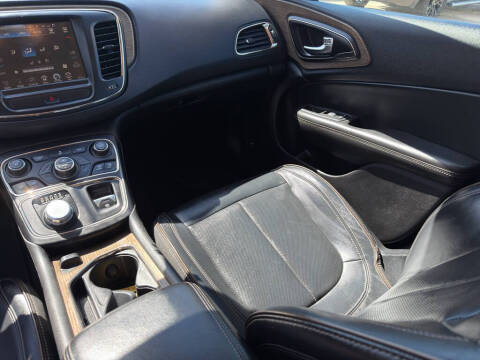 2015 Chrysler 200 C