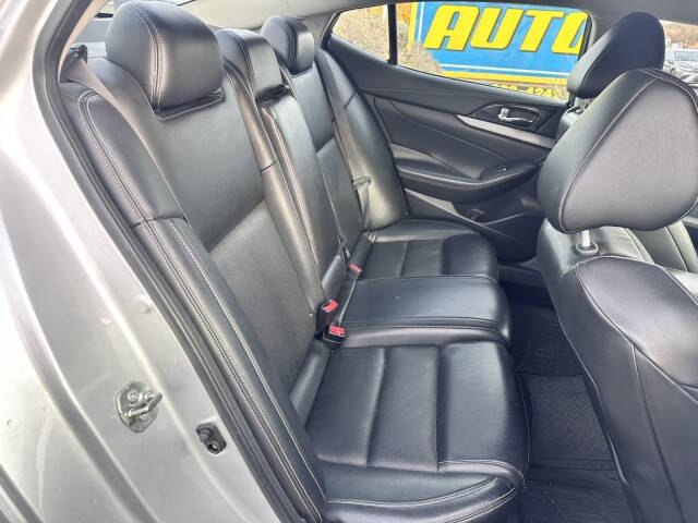 2018 Nissan Maxima 3.5 SR