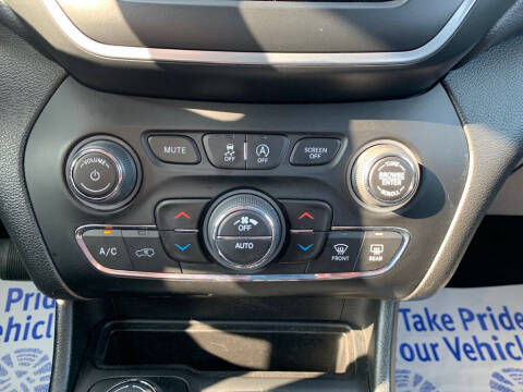 2022 Jeep Cherokee Latitude Lux