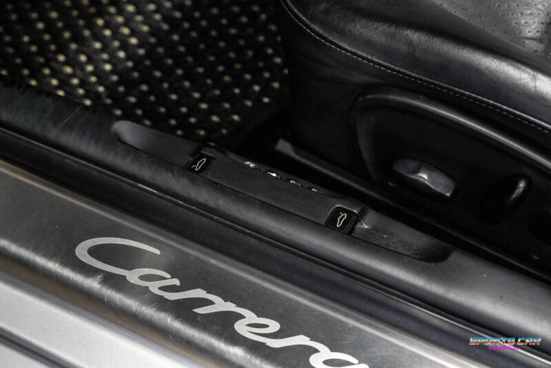 2004 Porsche 911 Carrera 4S