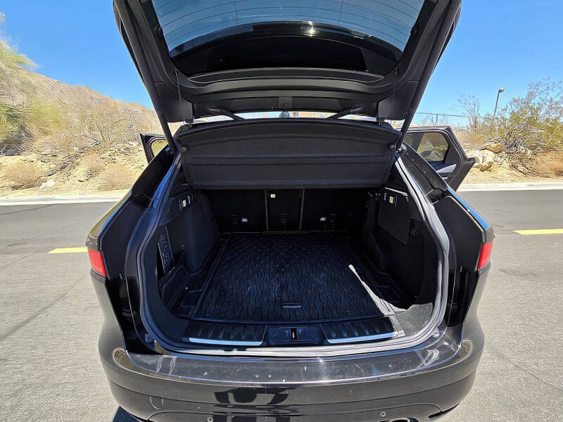 2020 Jaguar F-PACE S