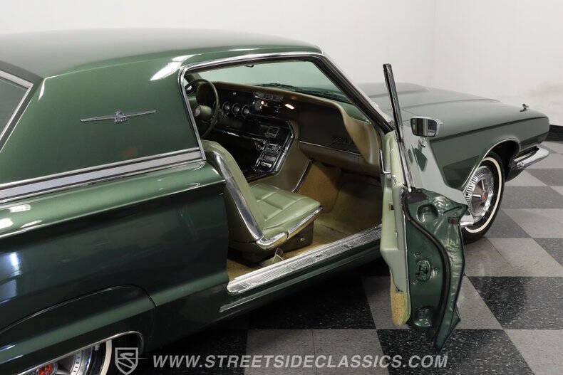 1966 Ford Thunderbird