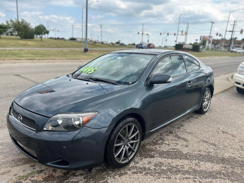 2005 Scion tC Base's photo