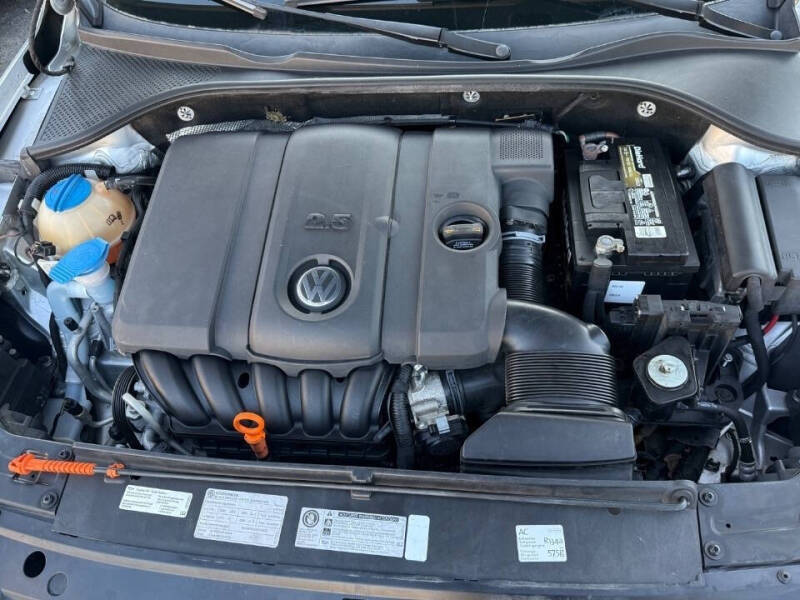2013 Volkswagen Passat S PZEV