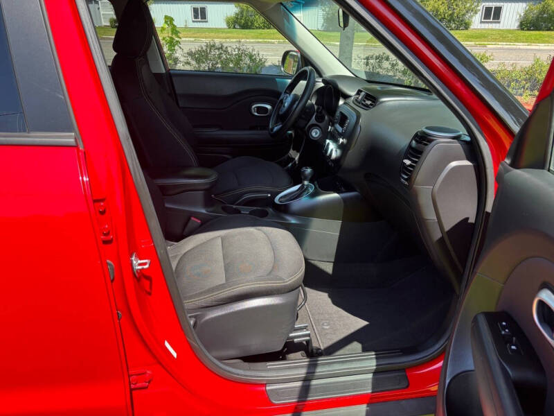 2015 Kia Soul +
