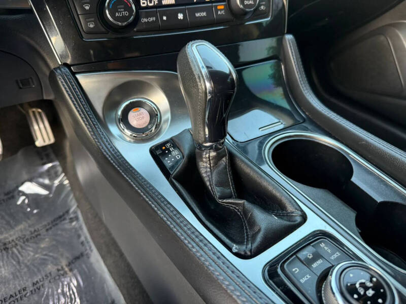 2017 Nissan Maxima