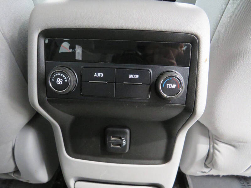 2017 GMC Acadia SLE-1