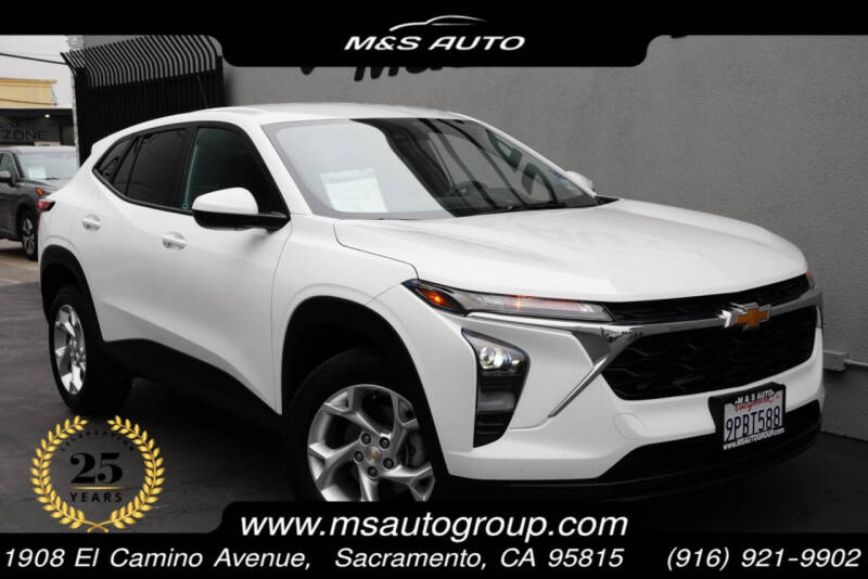 2025 Chevrolet Trax LS