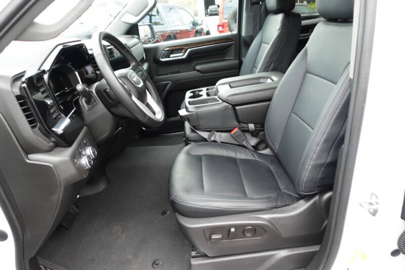 2023 GMC Sierra 1500 Elevation Standard
