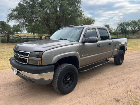 2005 Chevrolet Silverado 2500HD for sale at TNT Auto in Coldwater KS